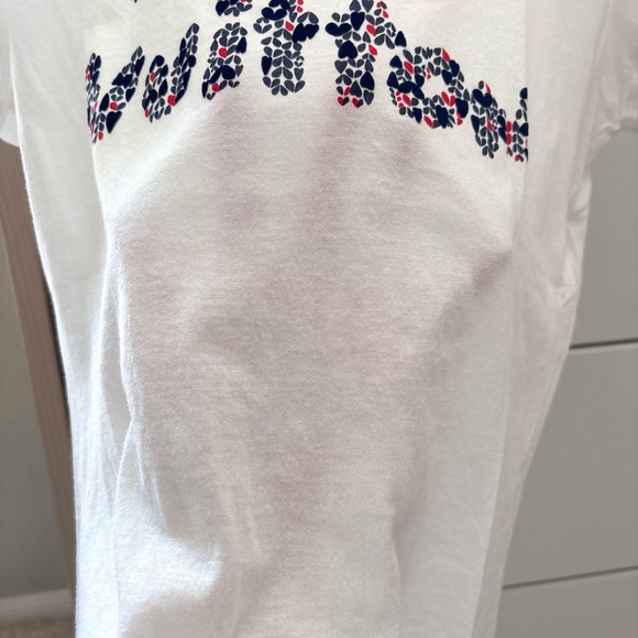 Louis Vuitton White Sheer T-Shirt LV Logo Navy Red Heart XS Made in Italy - Picture 7 of 7